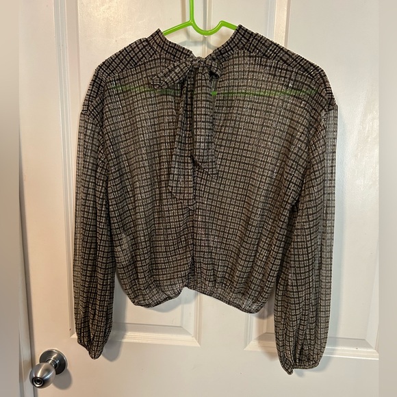 Zara medium top back tie, elastic waist metallic top - Picture 6 of 8